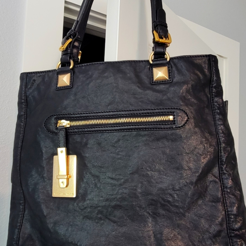 Michael Kors Black leather tote